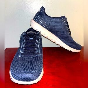 Skechers Women's Go Walk Air Cooked Goga Mat Navy Blue Sz 6.5 Slip-On